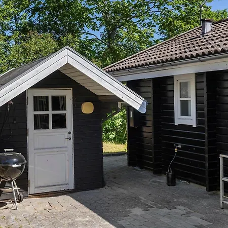 84356-ebeltoft-markvangen-16 *